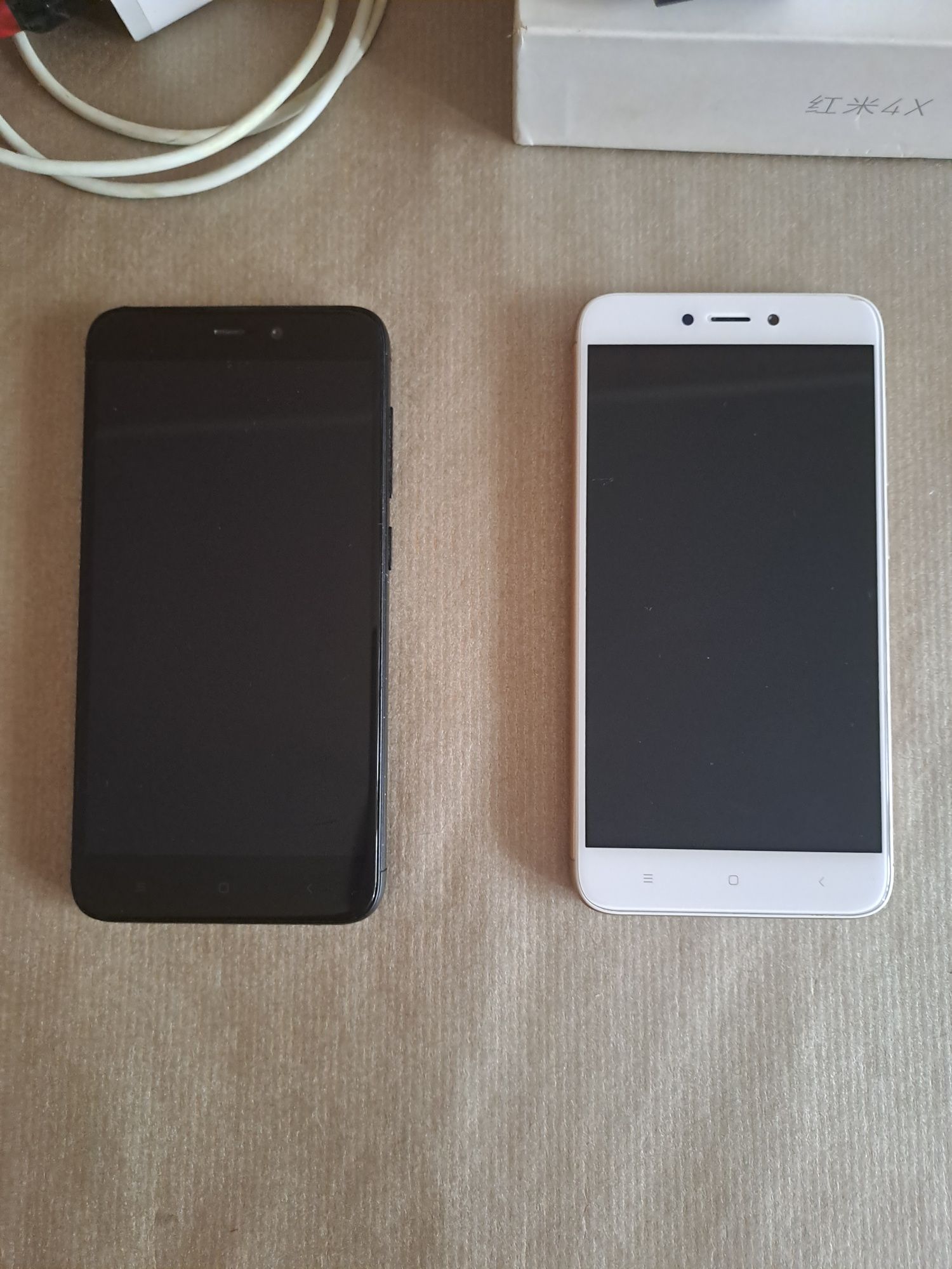 Продам телефони Redmi 4X 2/16 GB