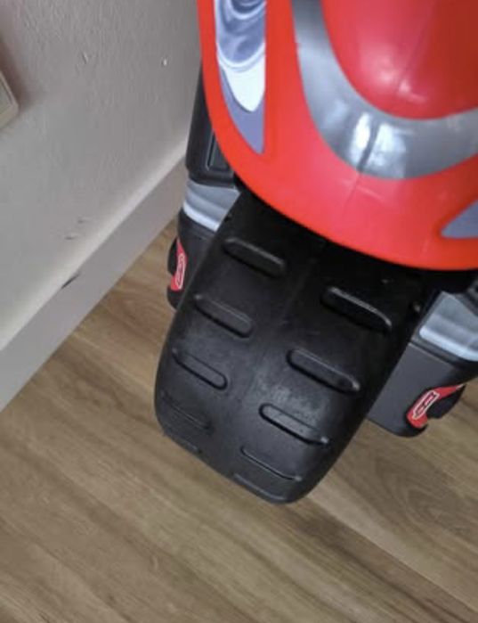 Mota tipo triciclo para criança SEM motor. Ideal para prenda