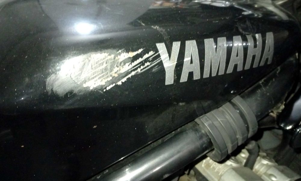 Moto Yamaha FZS 600 Fazer