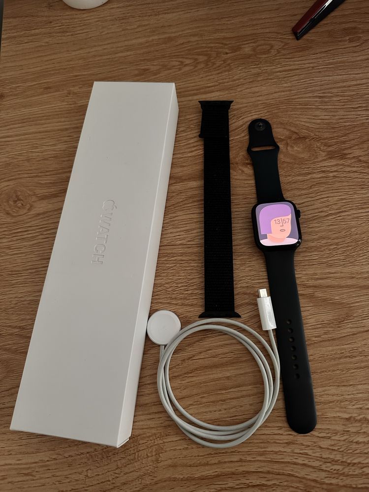 Apple Watch 7 45mm czarny WiFi