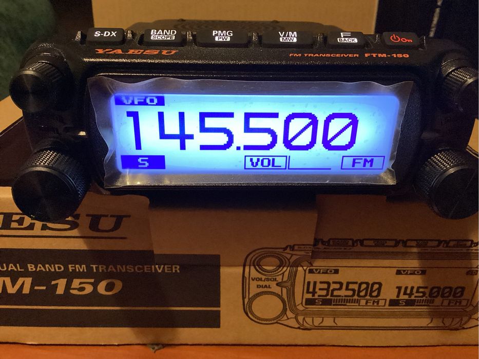 Продам сучасну дводіапазонну УКХ-радіостанцію YAESU  FTM-150Е ASP.