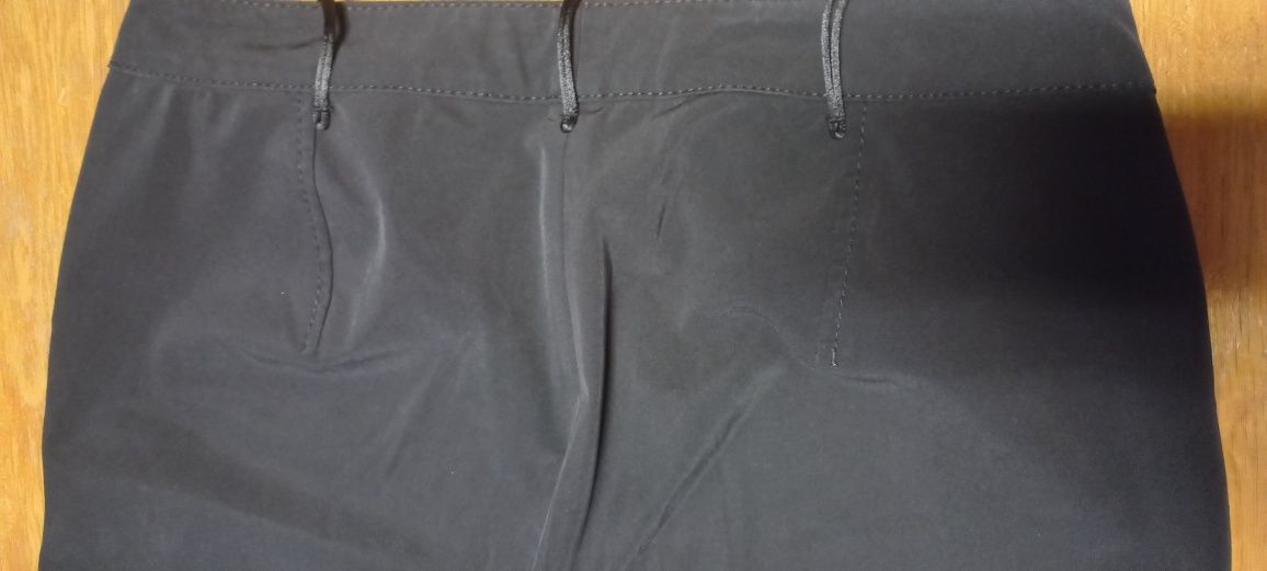 Spodnie damskie eleganckie Marc Cain M/L