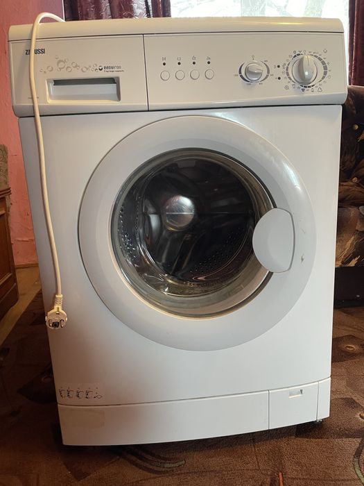 Пральна машина ZANUSSI
