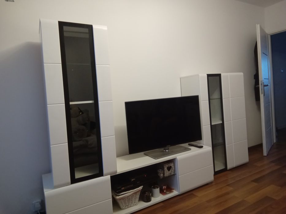 Zestaw mebli do salonu meble 3 częściowe białe na wysoki połysk z Agat