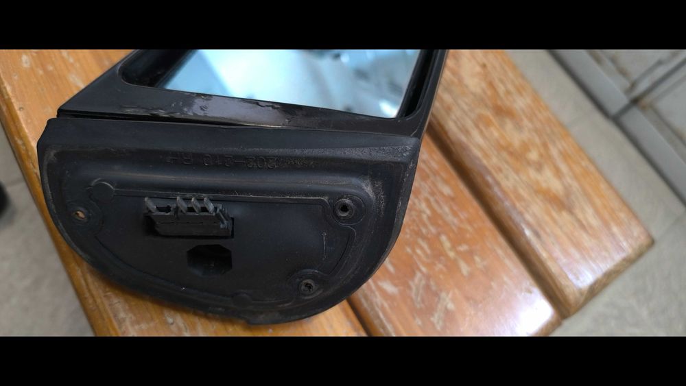 Espelho retrovisor da direita de Mercedes 220 CDI modelo w202