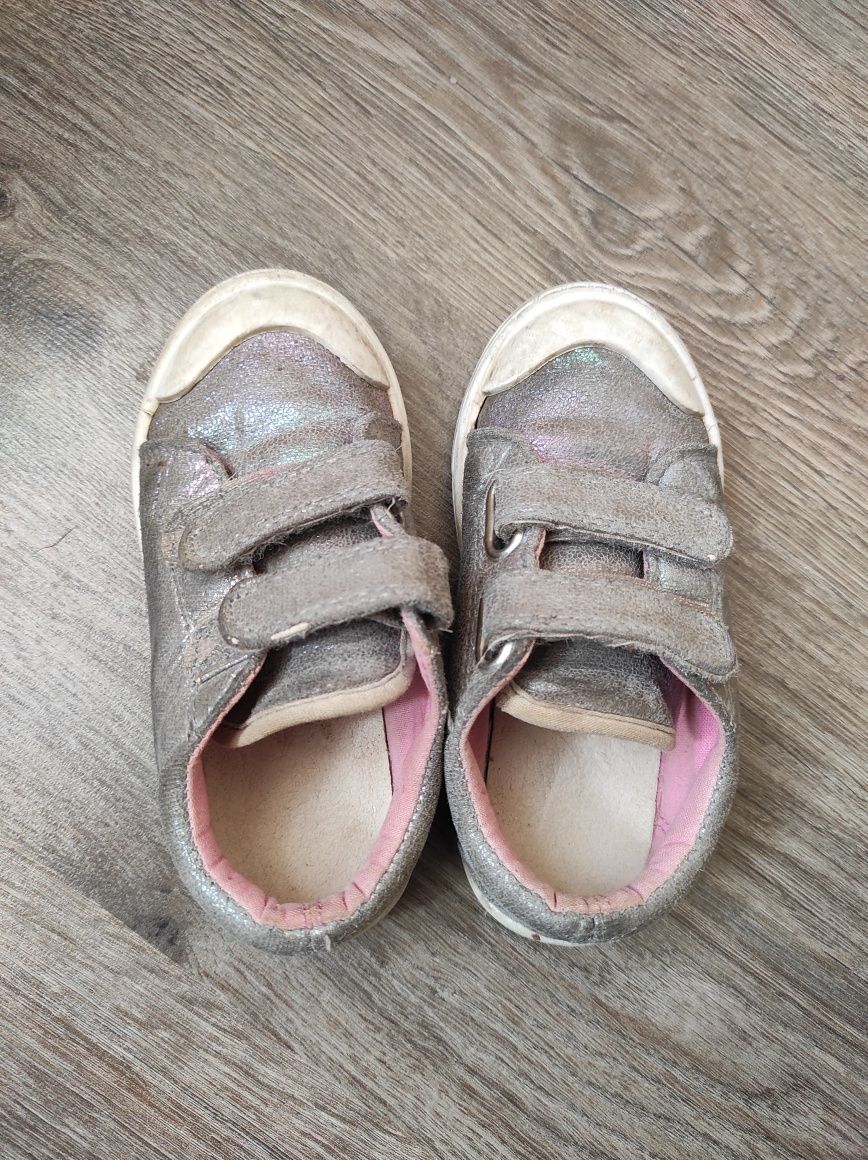 Детские кеды кроссовки туфли ботинки 22-24 размер