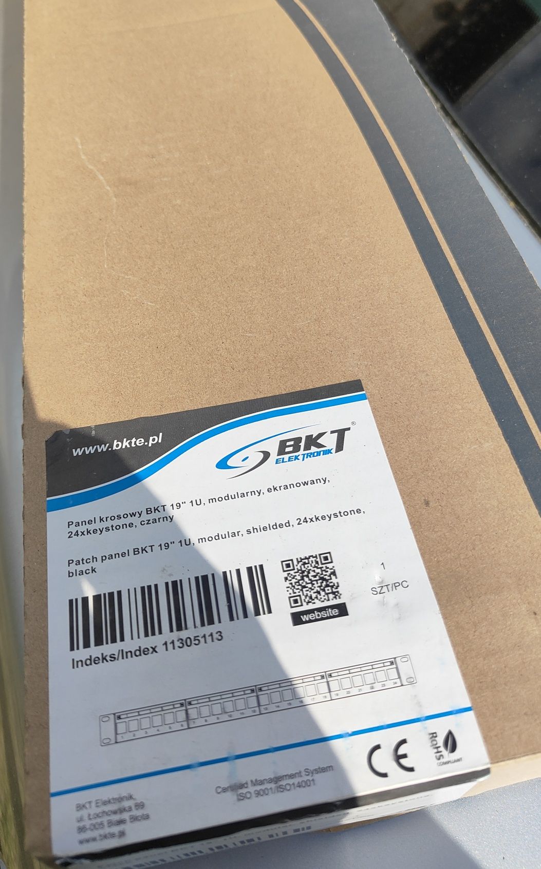 Panel krosowy bkt 19" 1u, modularny, ekranowany, 24 x keystone, czarny