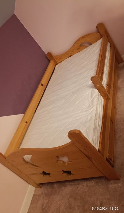 Łóżko dziecięce drewniane z barierką 80x160