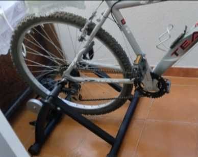 Rolo de bicicleta -Tripé bicicleta com dínamo indoor