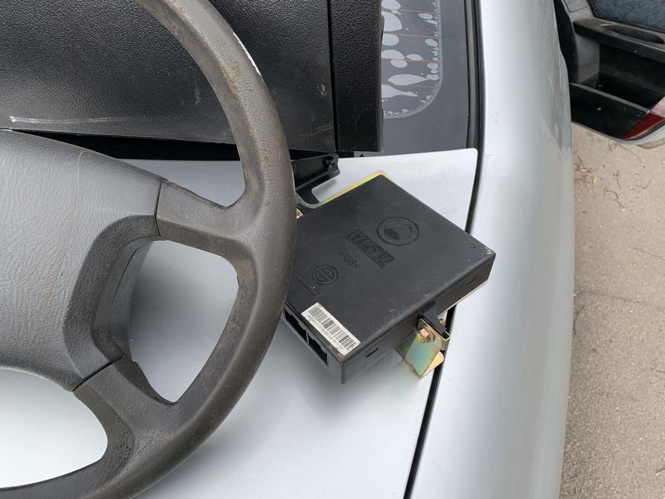 Торпедо Geely CK 2, пластик салона, руль и прочее