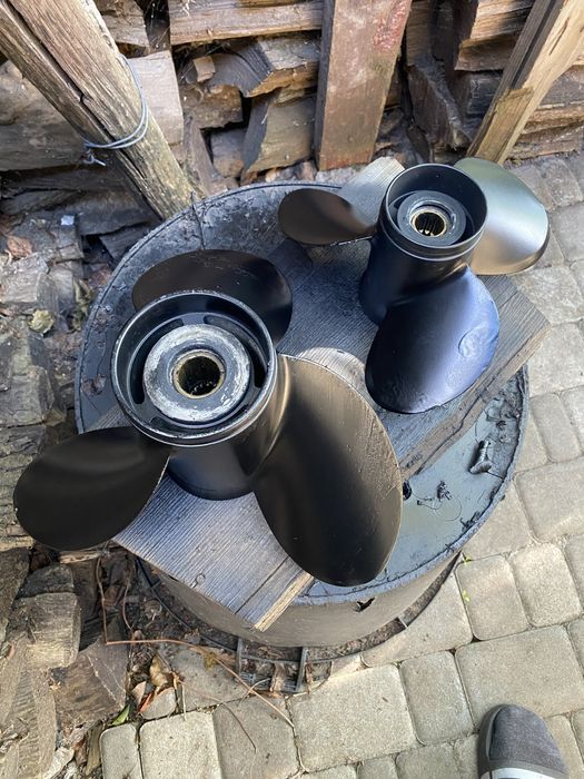 Винт для човна