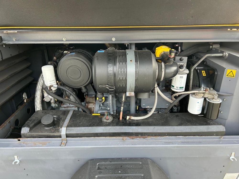 Kompresor sprężarka śrubowa ATLAS COPCO XAS 186