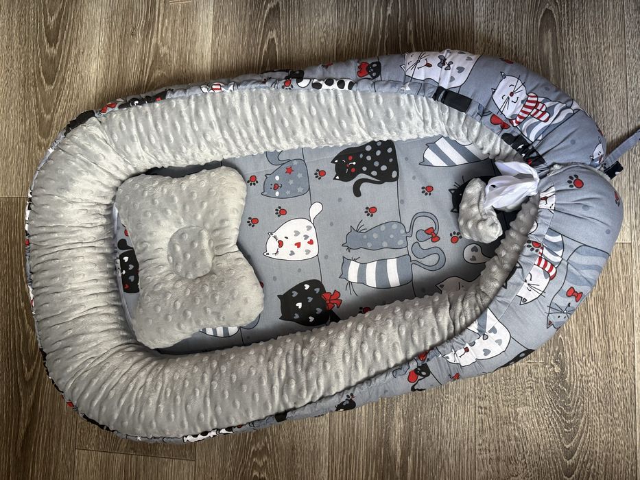 Кокон з подушечкою