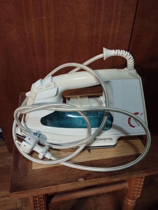 Rowenta.DE -743. утюг. Праска,  1700-1800W.