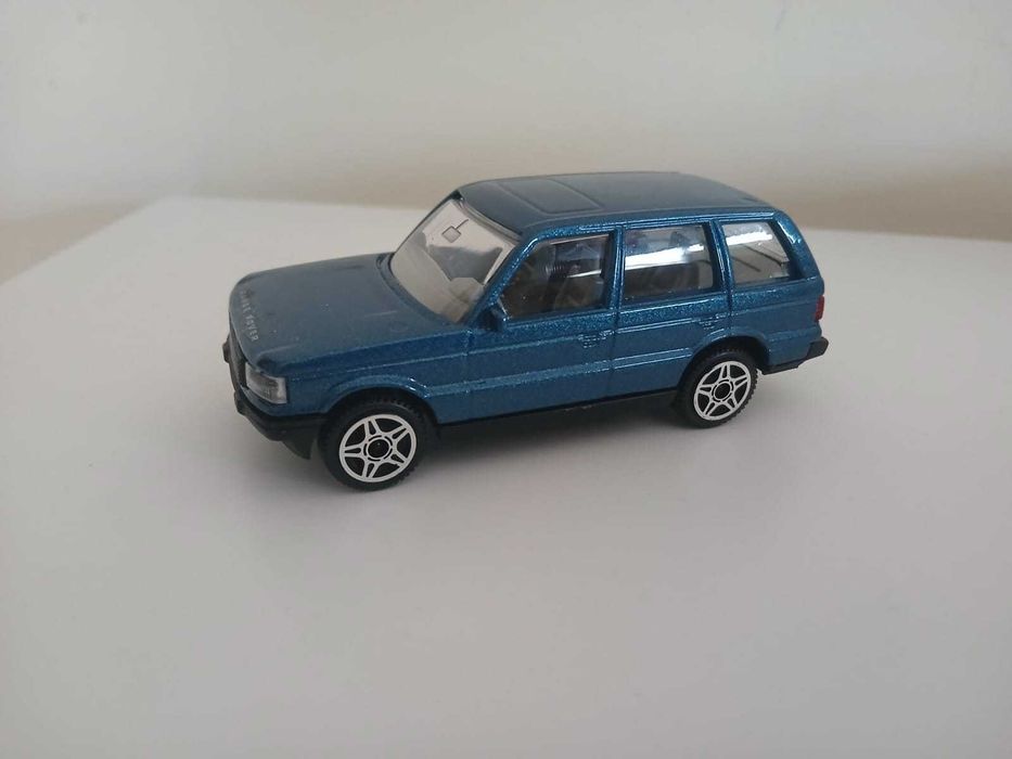 Range Rover 1/43 Burago
