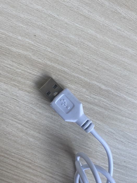 Лампочки лед на юизби кабеле