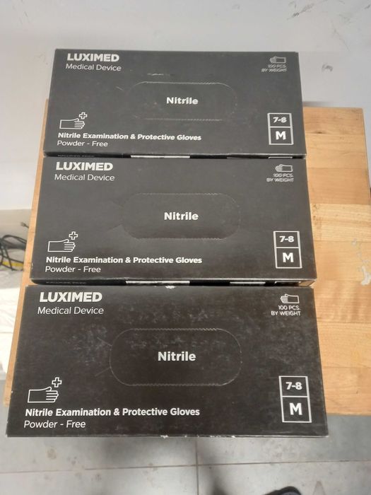 Bezpudrowe nitrylowe rękawiczki Luximed rozmiar M