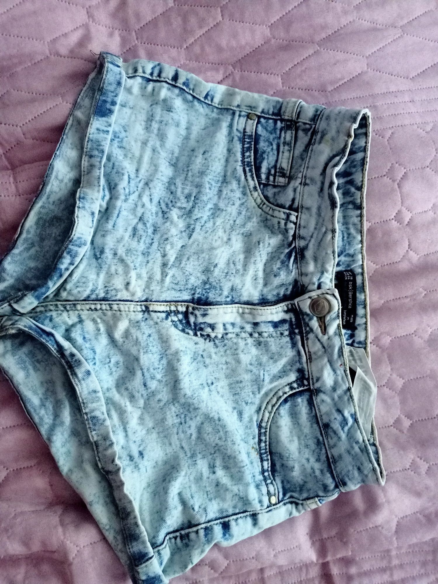 Krótkie spodenki damskie, jeans, Bershka, rozm. S