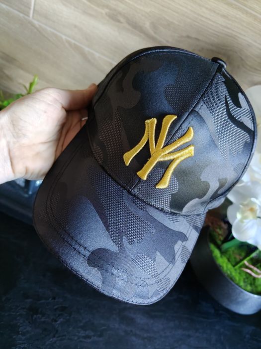 Czapka z daszkiem bejsbolówka regulowana unisex