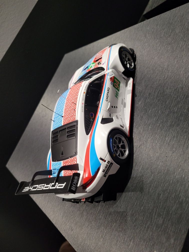 Porsche 911 RSR 24h LeMans 2019 Porsche GT Team 1:18 Ixo