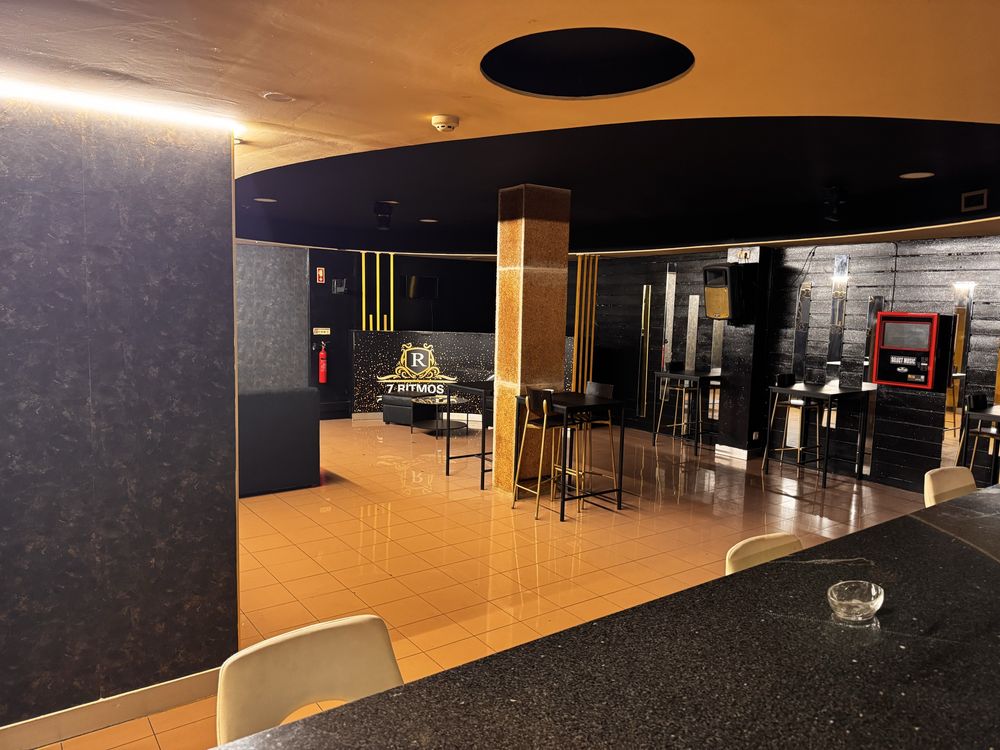 Discoteca bar nocturno