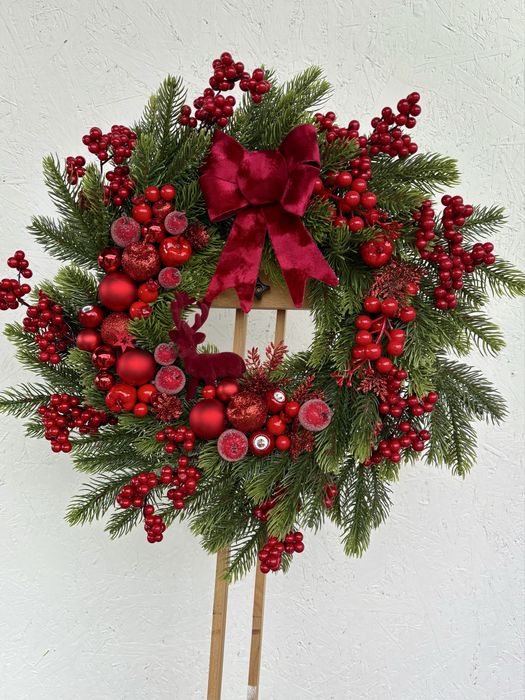 Wianek świąteczny na drzwi