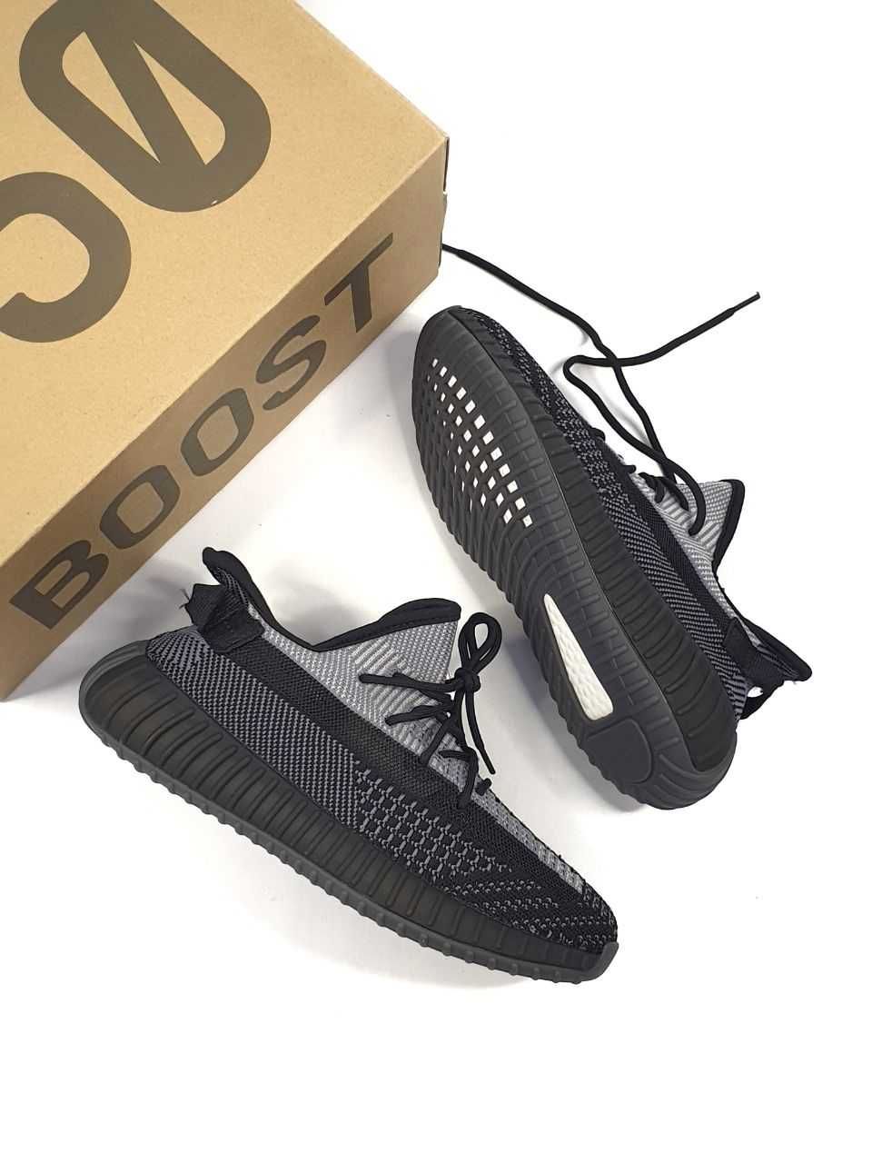 Кроссовки Adidas Yeezy Boost 350 V2 Black/Grey/Black