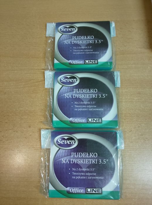 Nowe opakowanie na dyskietki 3,5 i płyty CD