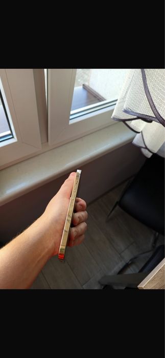 Iphone 13 pro Gold 128 gb + 6 case
