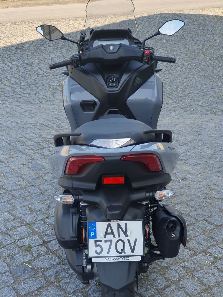 Vendo yamaha tricity 300