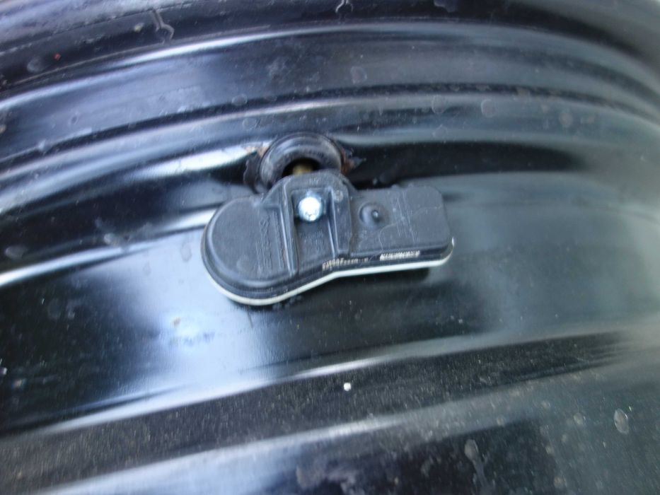Felgi Stalowe RENAULT CAPTUR 16'' 4X100 Czujniki TPMS
