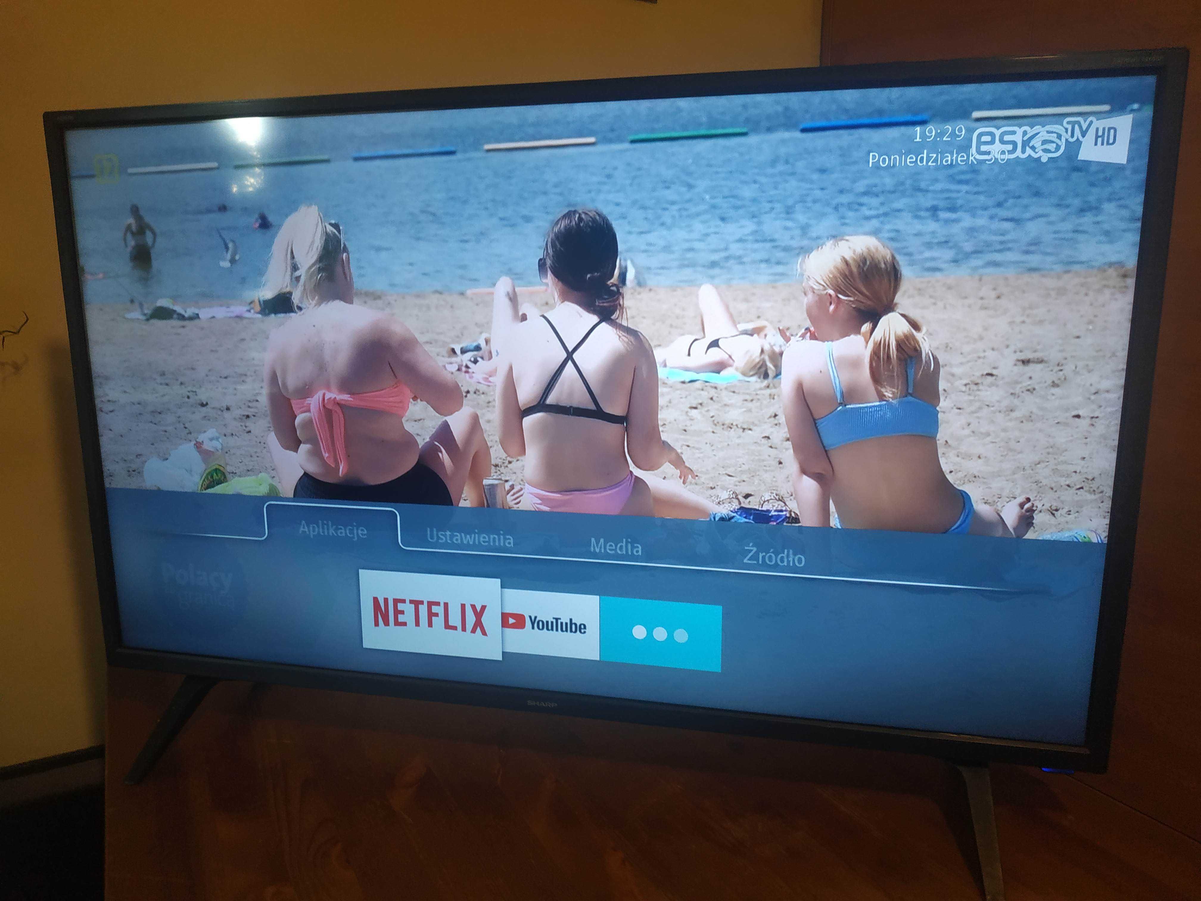 Smart TV 40" Sharp WIFI YouTube Netflix Dvbt2 Hevc !