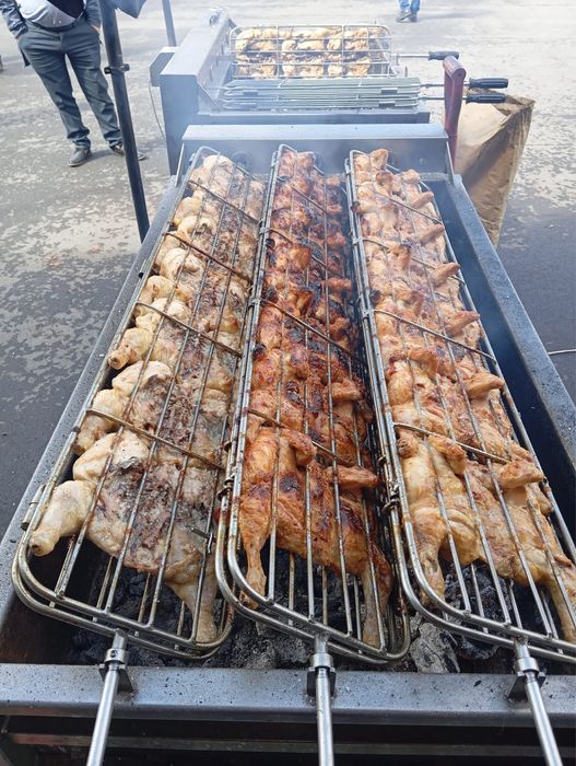 Churrasqueira inox para feiras 15 frangos abertos