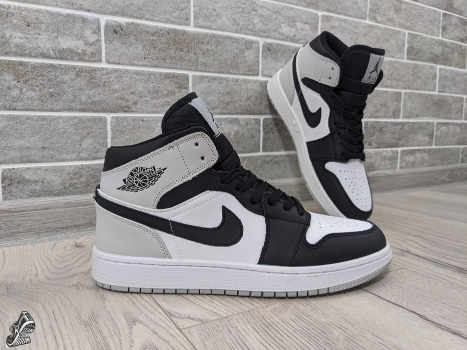 Кроссовки мужские Найк Аир Джордан \ Nike Air Jordan 1 Retro \ 44