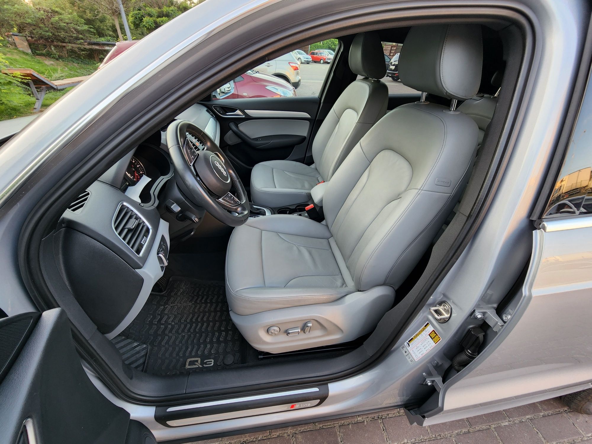 Продам  автомобіль Audi Q3 S-line Premium Plus , quattro 2.0 , 2018р.