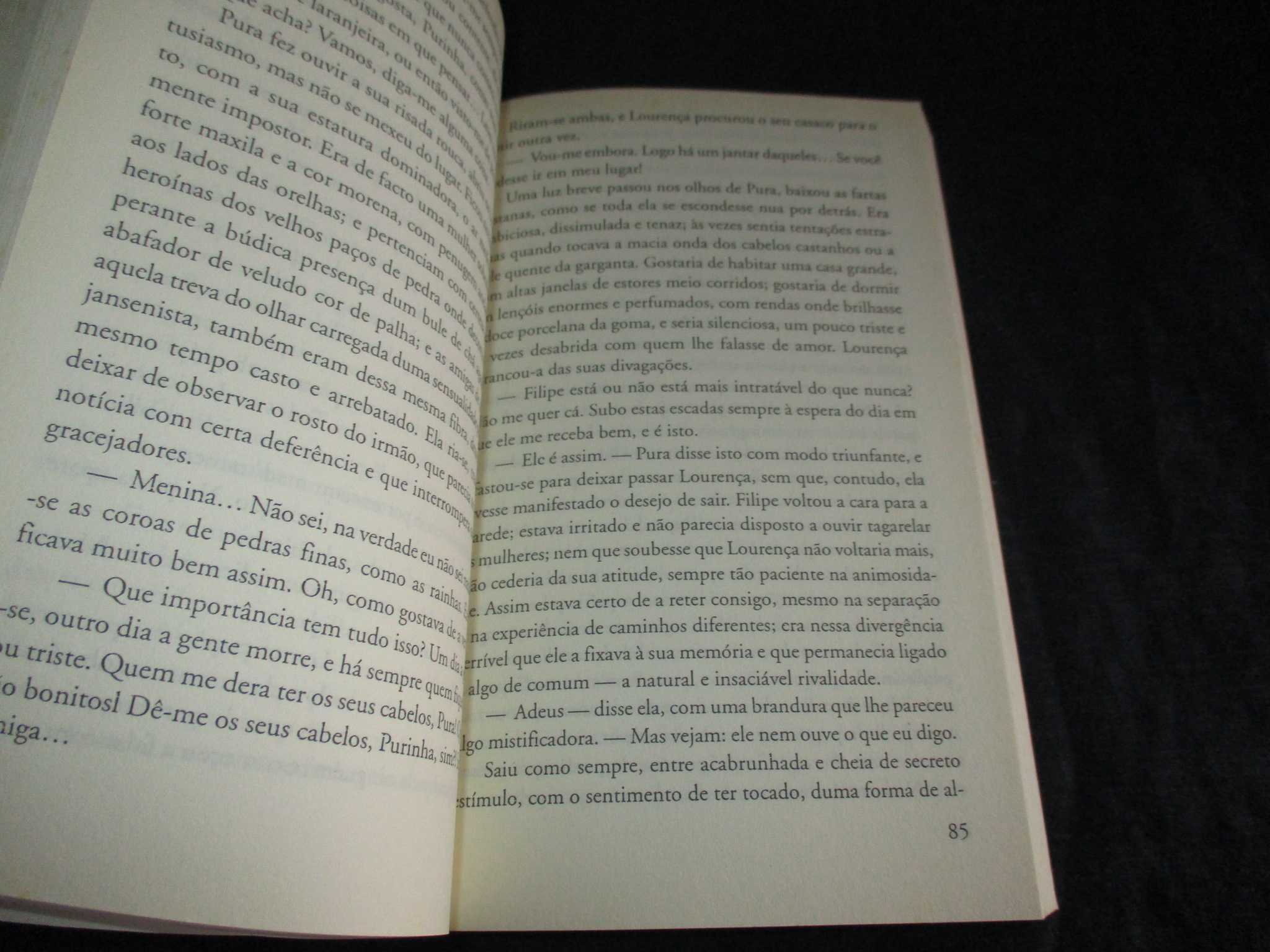 Livro O Manto Agustina Bessa-Luís 40 Anos RTP