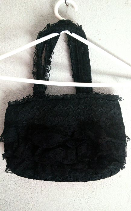 Carteira de senhora, preta, estilo Vitoriano