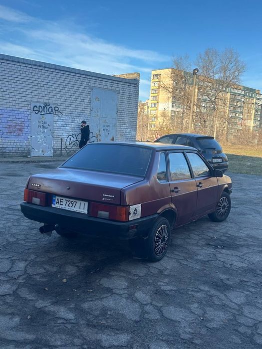 Продам ВАЗ 2199 на полном ходу!