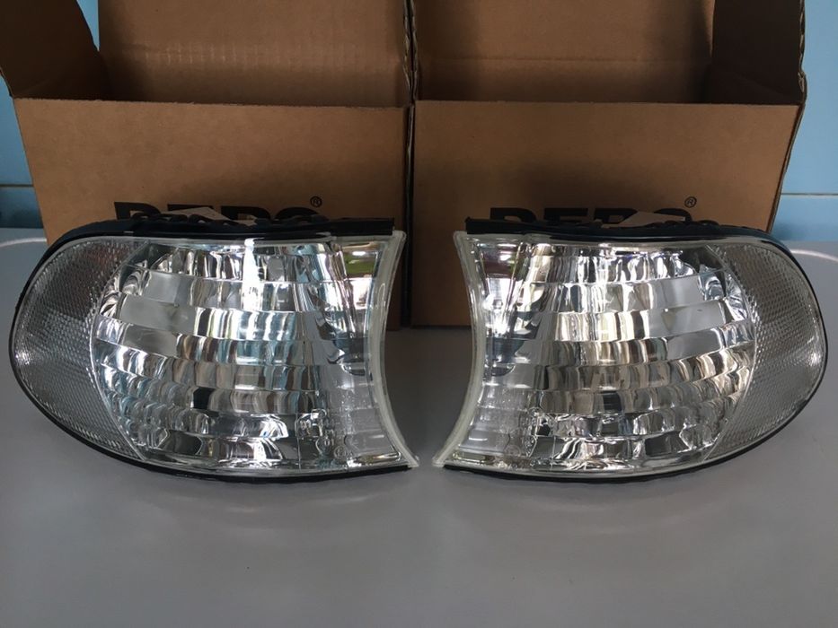 Дымчатые, белые указатели поворота, поворотники BMW 3 E36 E46 E34 E38