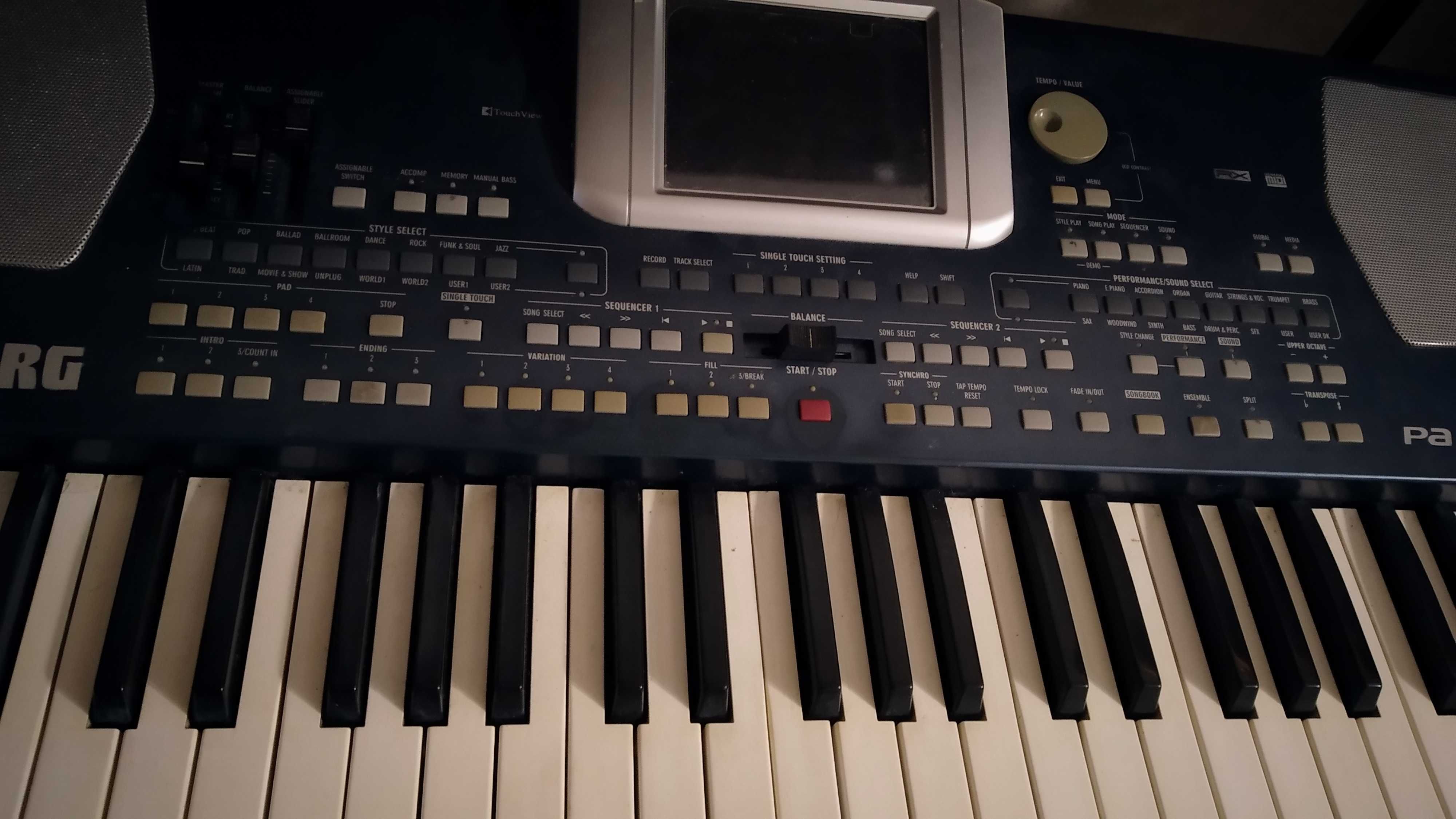 Продам KORG PA500