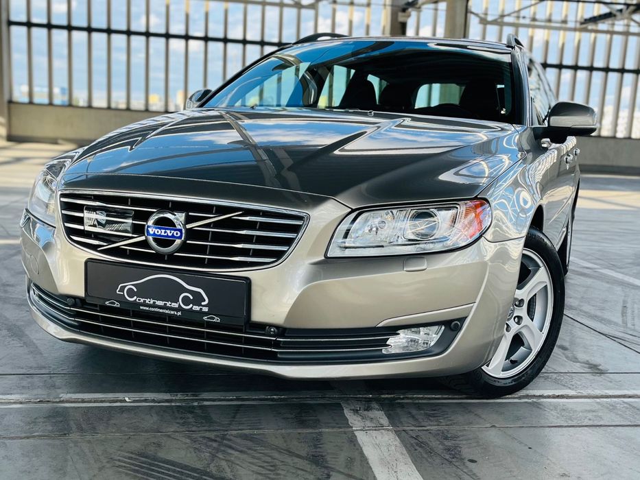 Volvo V70 2.0 D4 181KM LIFT manual/ bezwypadkowy/ blis XENON hak RADAR