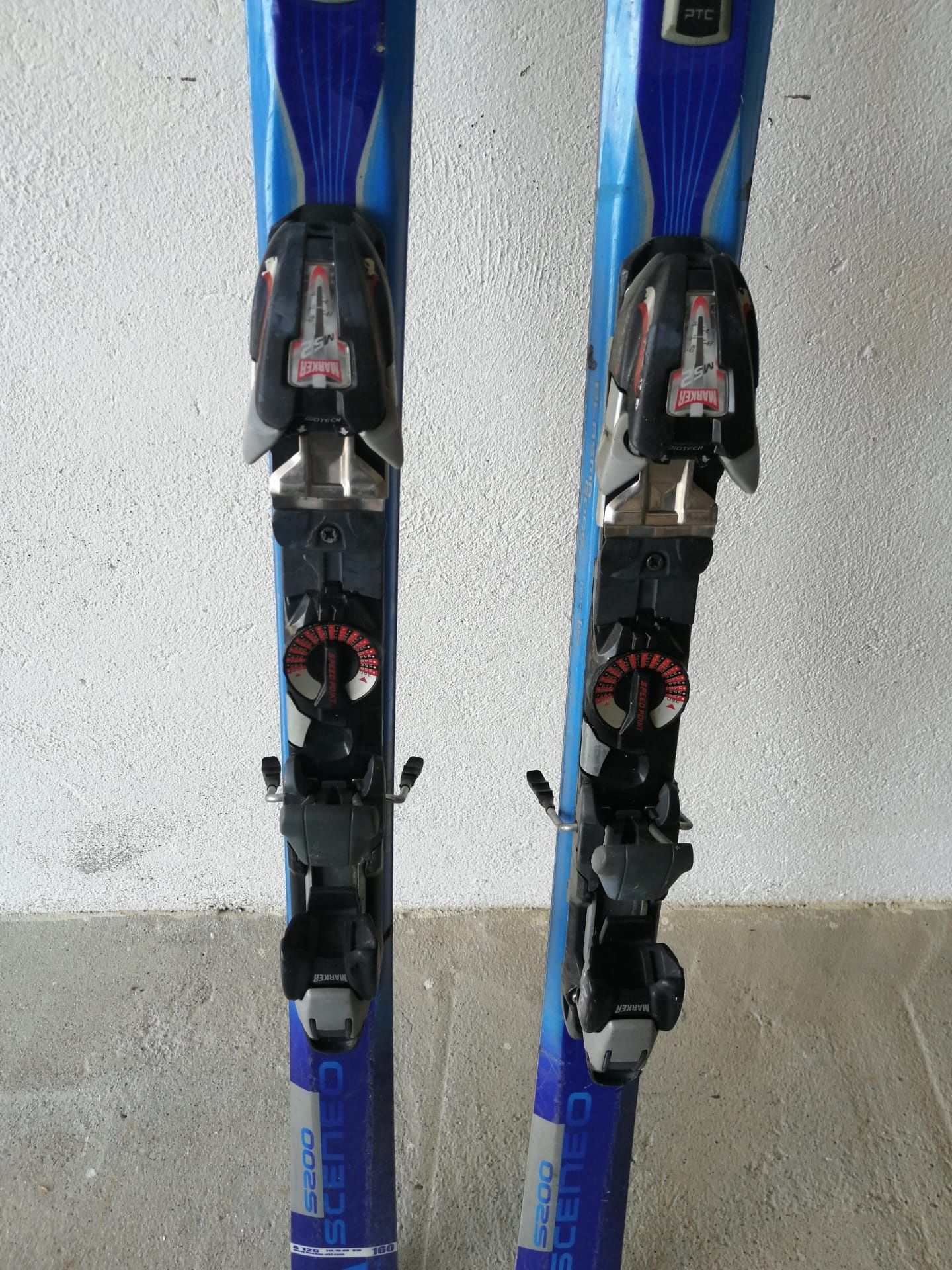 Ski modelo carvin