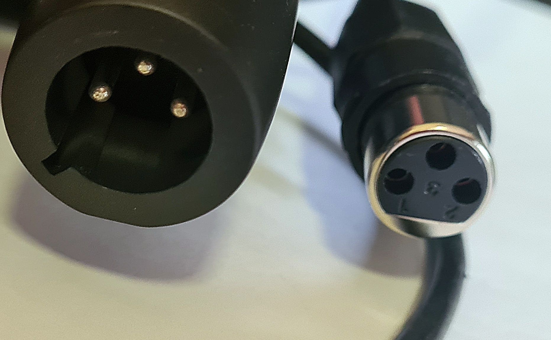 Mikrofon wokalowy dynamiczny Professional jack 6.3 xlr