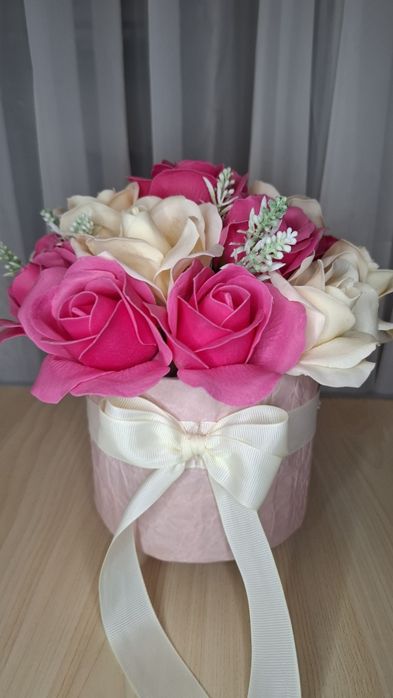 Букет з мильних троянд, квітів