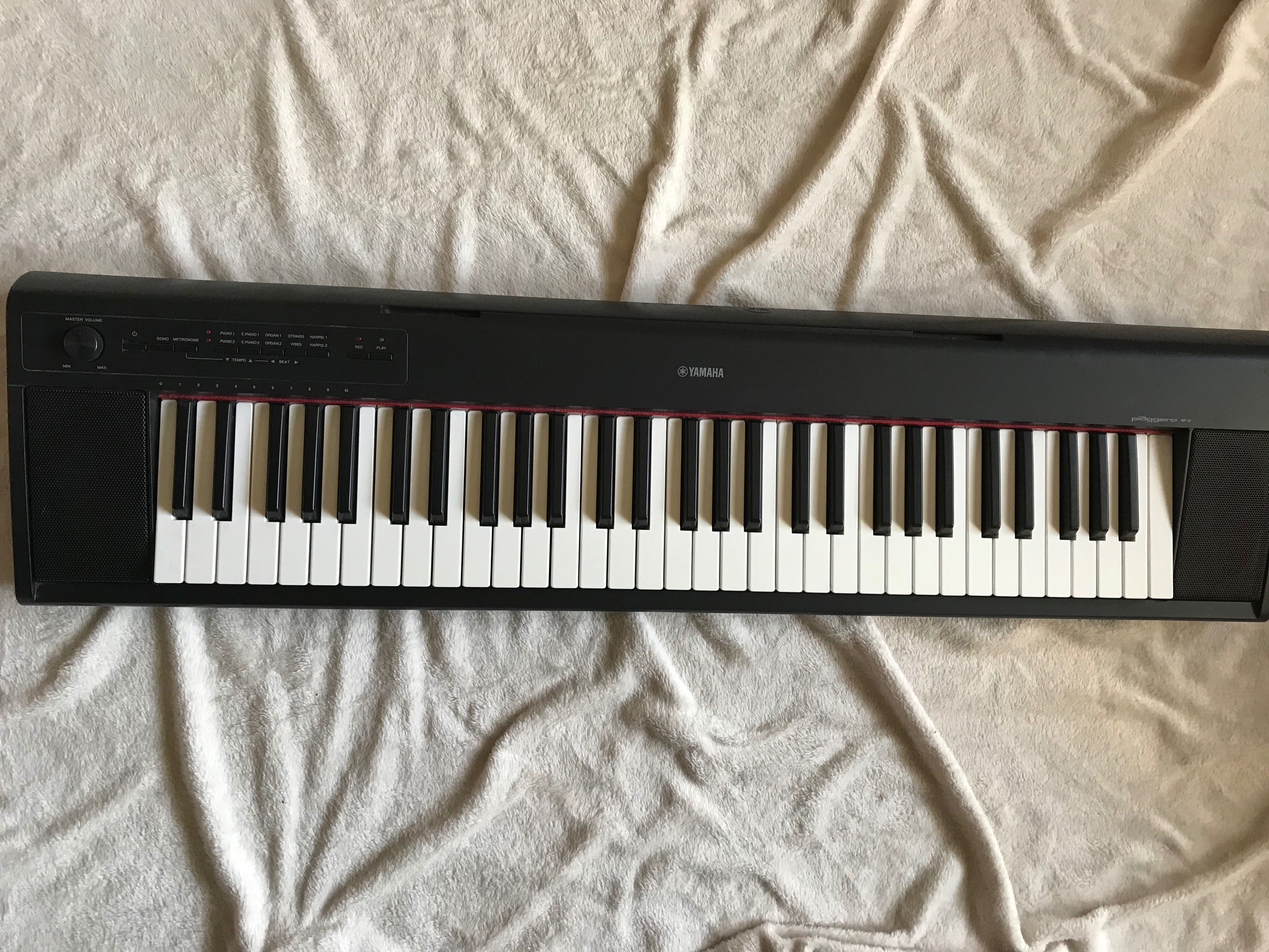 YAMAHA NP-12 B Piaggero pianino cyfrowe