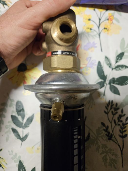 Regulator cisniea wody