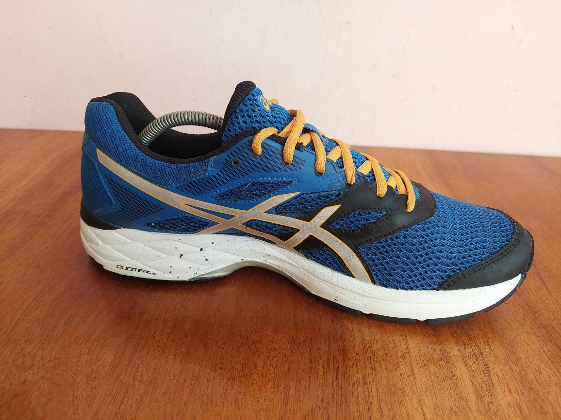 кроссовки беговые Asics gel zone 6 оригінал 

Розмір по бірці:
Us 11