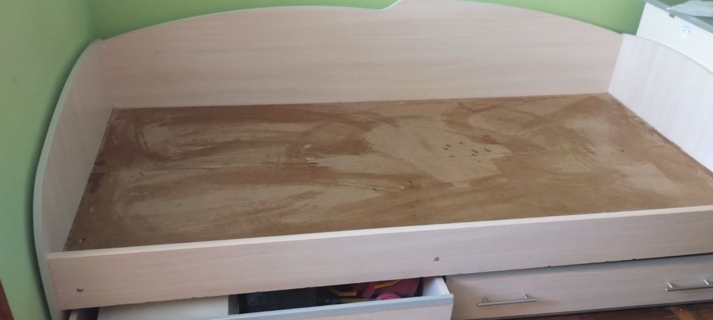 Односпальне ліжко з шухлядами