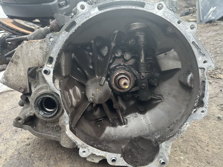 Коробка перемикання передач, КПП, механіка Mitsubishi Space Star 1.2