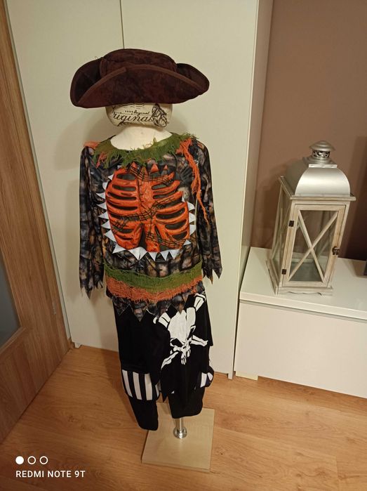 Strój karnawałowy PIRAT PIRATA przebranie halloween 122/128 (26)